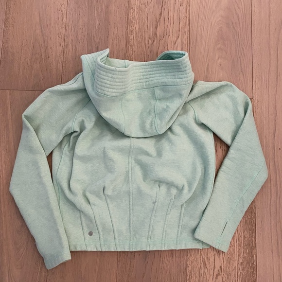 Lululemon zip up hoodie size 6 - Picture 2 of 4